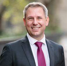 Dr. Prof. Nils Pinkwart